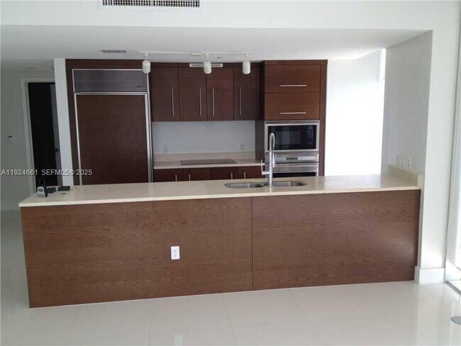 Photo - 475 Brickell Ave Unit 2415