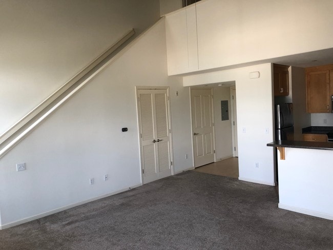 Vista de la sala de estar desde el balcón - 1804 Mission St