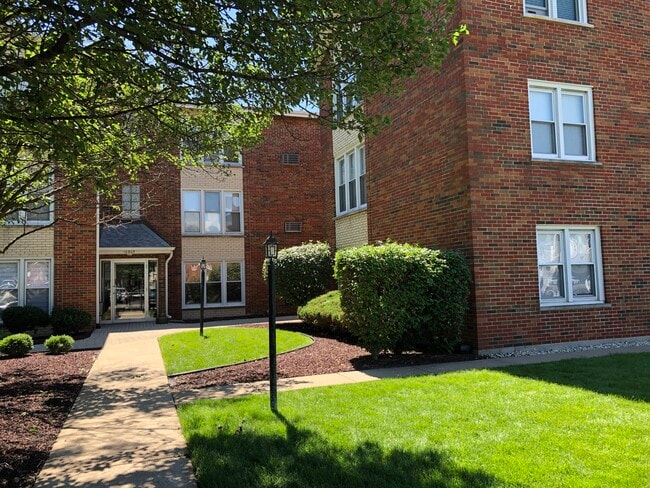 Building Photo - 10805 S Pulaski Rd Unit 0