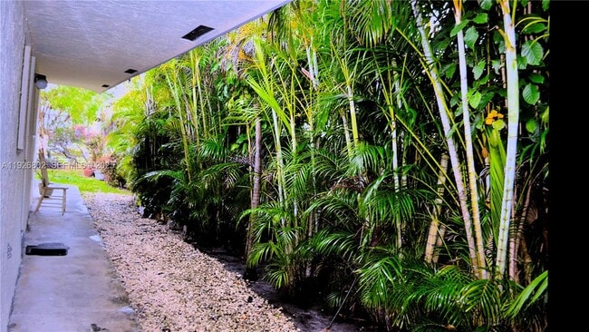 Photo - 274 SW 9th St Unidad 2