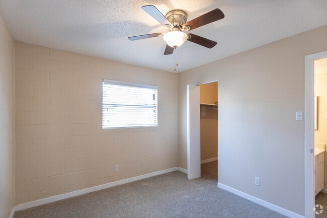 2BR 1BA - 745 SF