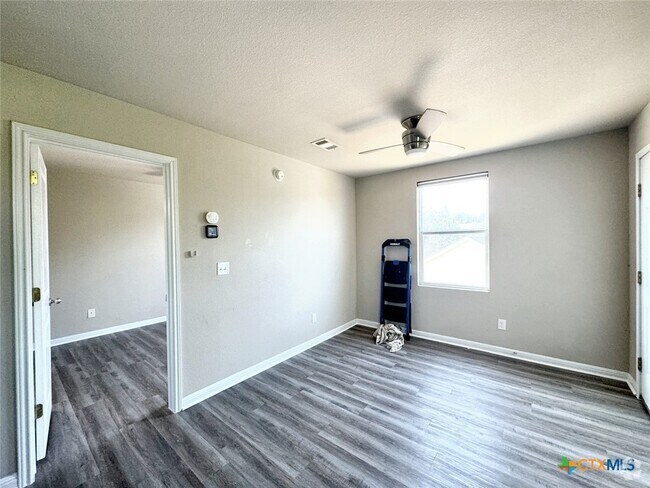Building Photo - 315 Rachel St Rental
