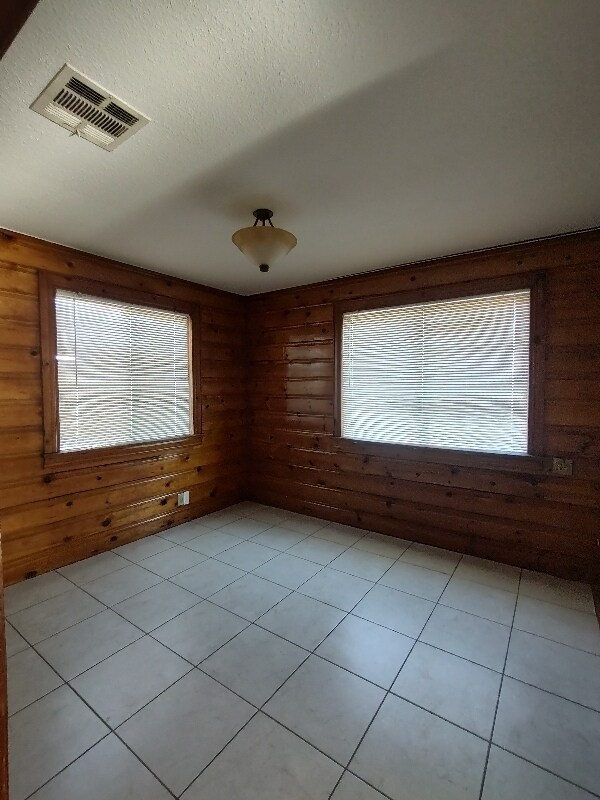 Photo - 240 N 3rd St House