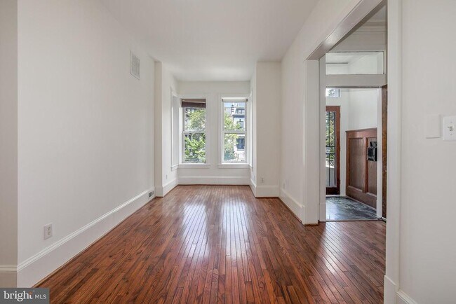 Photo - 3002 13th St NW