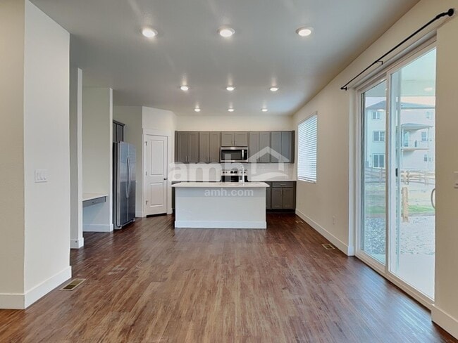 Photo - 7688 Mardale Ln