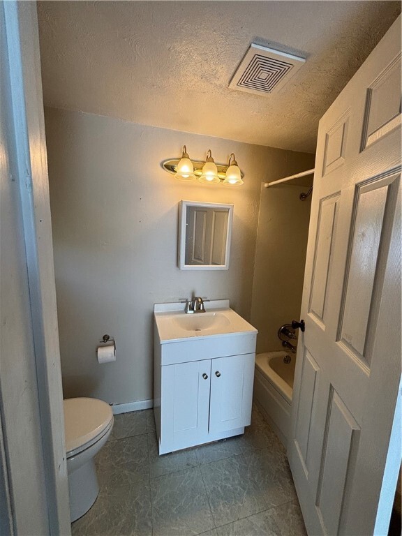 Photo - 759 Carpenter St