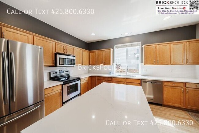 Photo - Spacious Home For Rent in Crosswater, Lake...