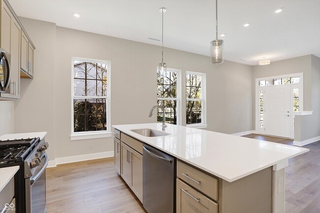 Photo - 502 Gilder Dr