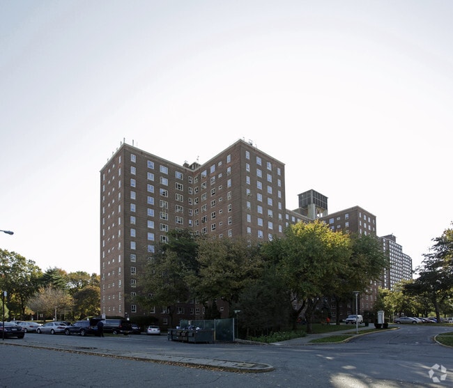 Fresh Meadows Apartments - Fresh Meadows Apartments