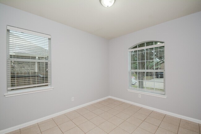 Photo - 30915 W Lost Creek Blvd