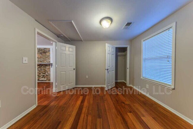 Photo - 891 W Sharpe Ave