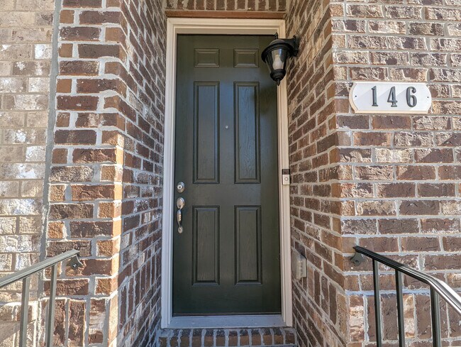 Photo - 146 Brindle Ln