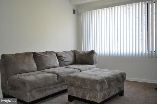 301 Anacostia Rd SE Unidad 2 BEDROOM