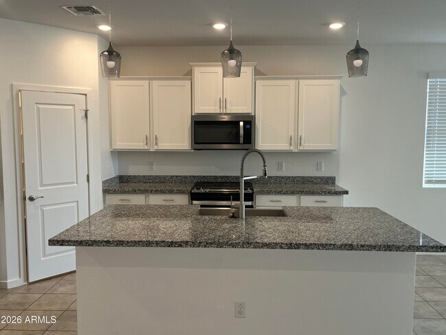 Photo - 19915 W Badgett Ln