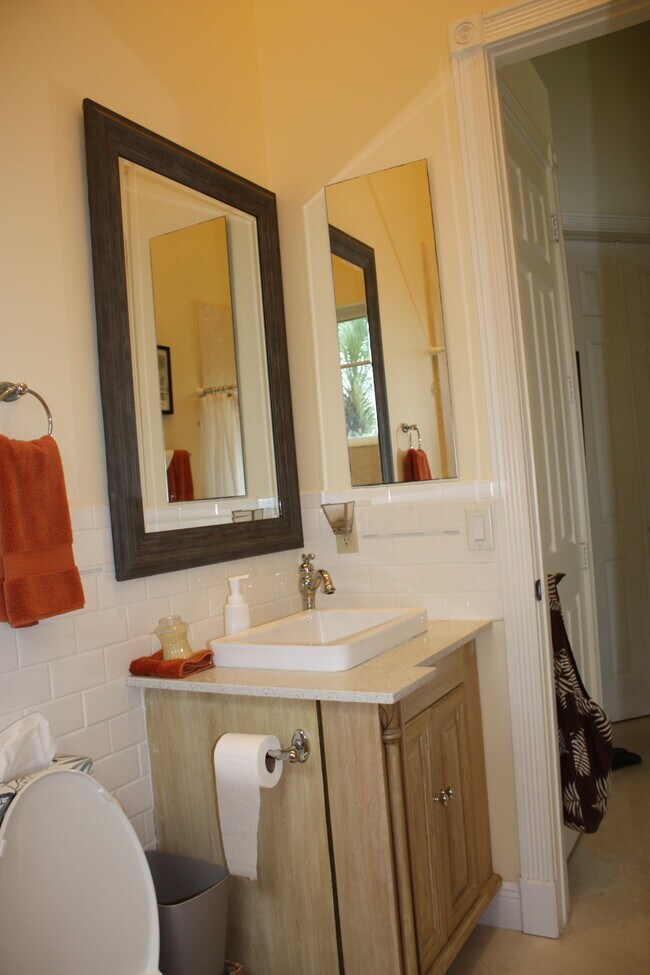 Photo - 5862 Homeland Rd