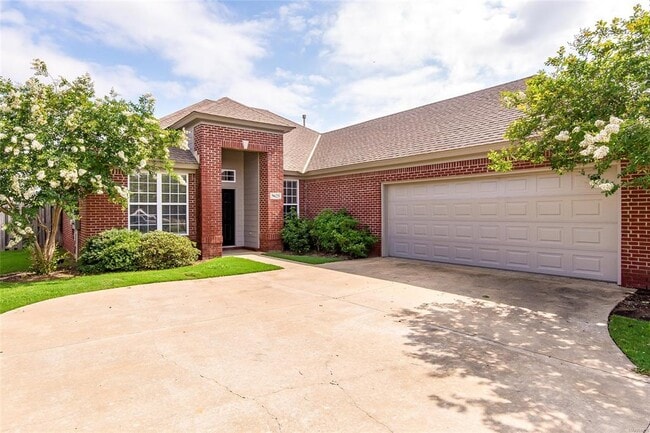 Photo - 9625 Helmsley Cir