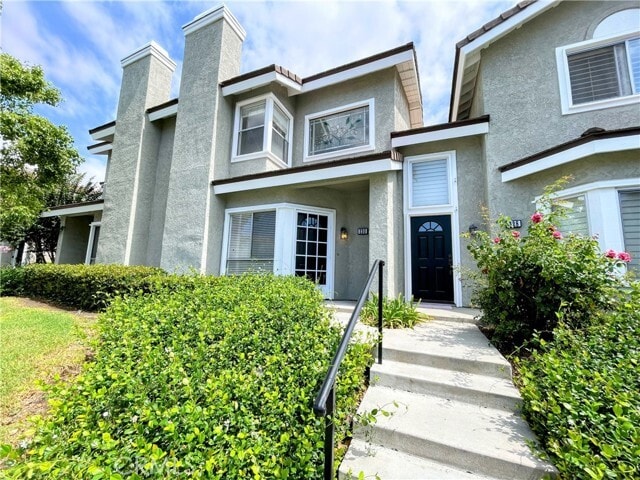 Building Photo - 330 Fallingstar Unit 48