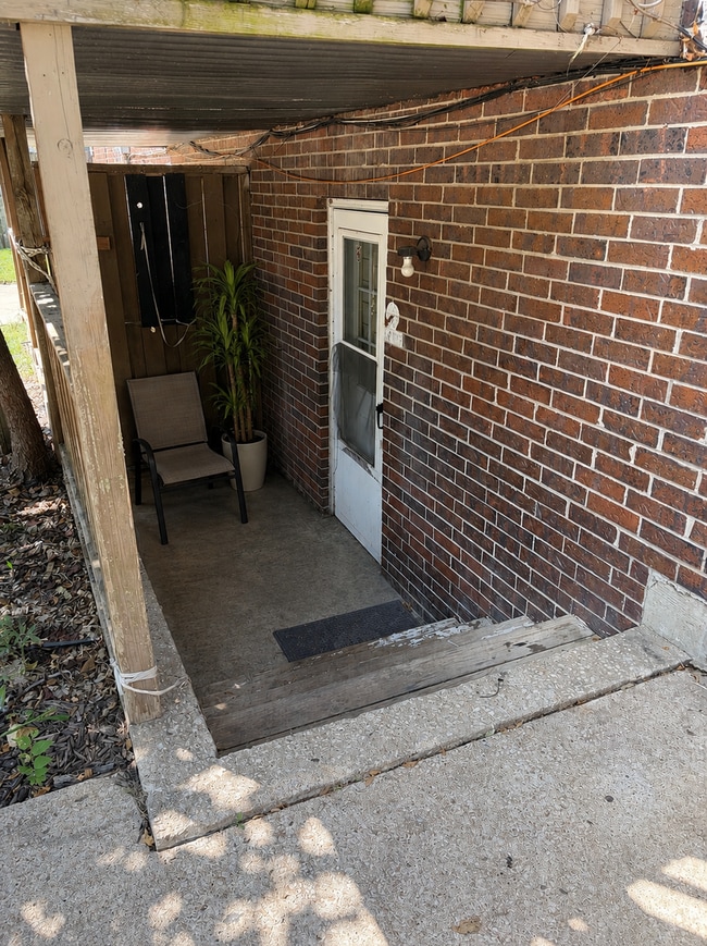 13121 6 St