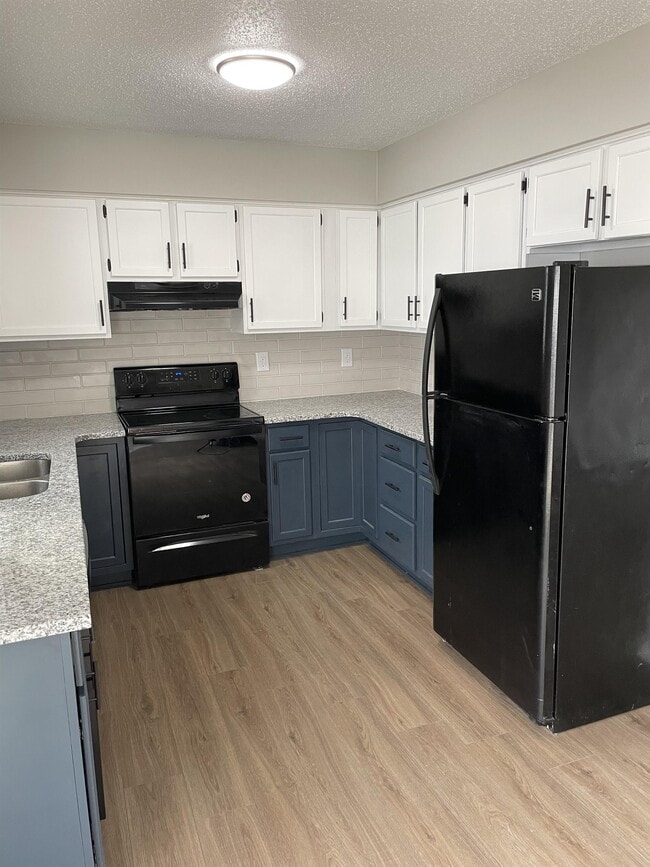 Photo - 817 SE Hackley Ave