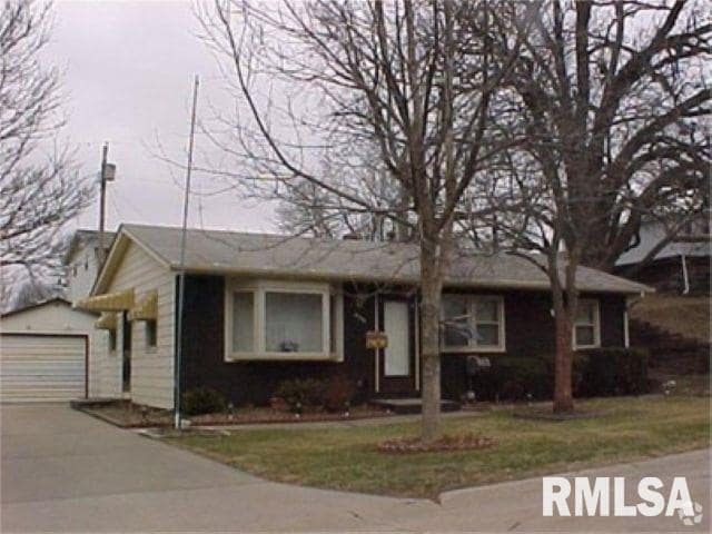 Building Photo - 2544 Glenn St Rental