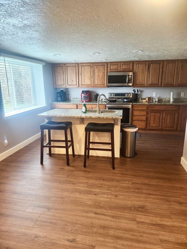 Photo - 4 Bed/2 Bathroom house in Farr West