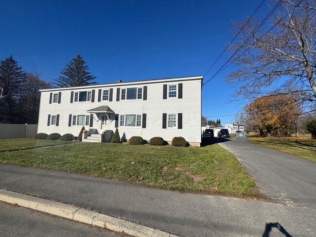 Photo - 120 Elm St Unidad 3