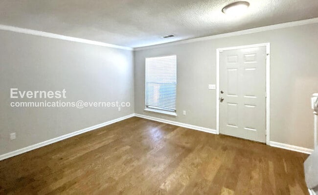 Photo - 5547 St James St