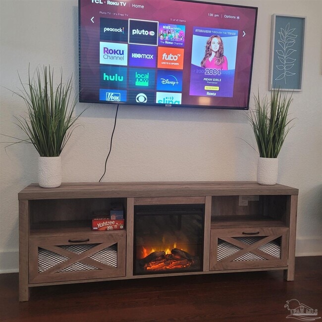 Photo - 105 N D St