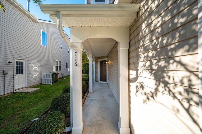 Photo - 718 Delta Downs Dr