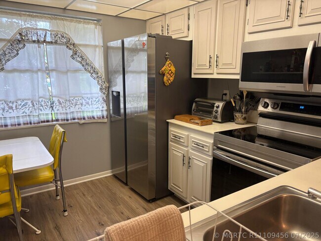 Photo - 2606 Nassau Bend Unit B1