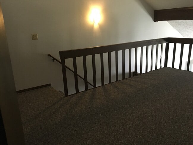 Photo - 804 Village Dr