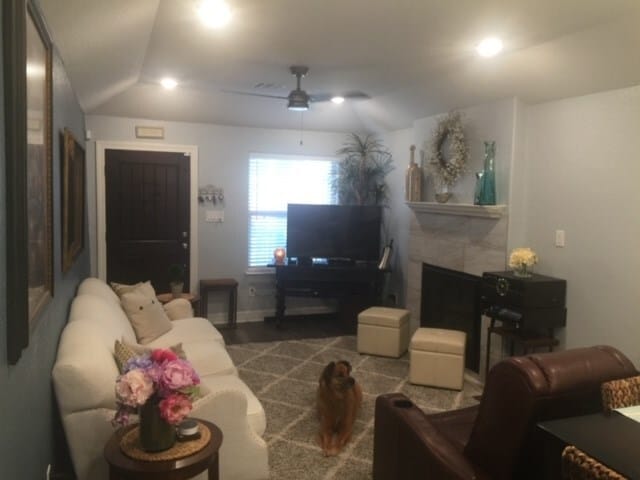 Photo - 7235 Avenue C