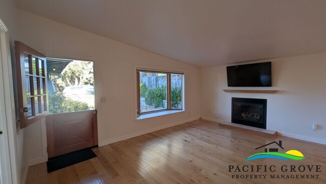 Photo - Bright and Cozy 3 Bedroom Home In Pacific ...