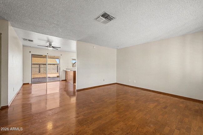 Photo - 1455 W Mohawk Ln