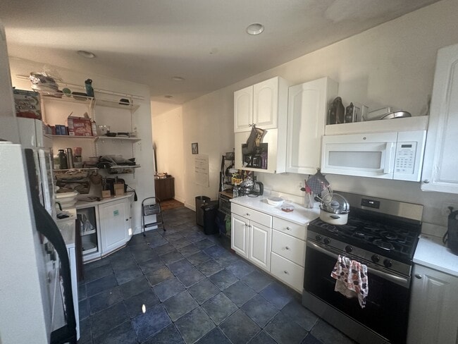 Building Photo - 1450 Newton St NW