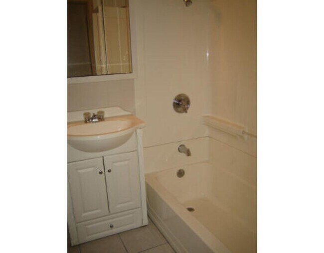 Photo - MBTA GL-B @ Harvard Ave Allston 2-BED