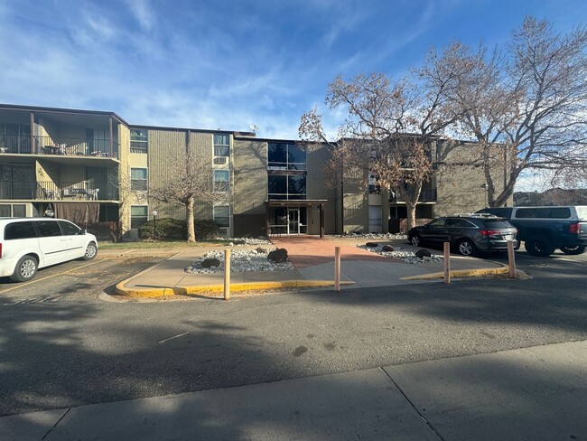 Nice 2 bedroom Condo in Aurora - Nice 2 bedroom Condo in Aurora Unit 105A