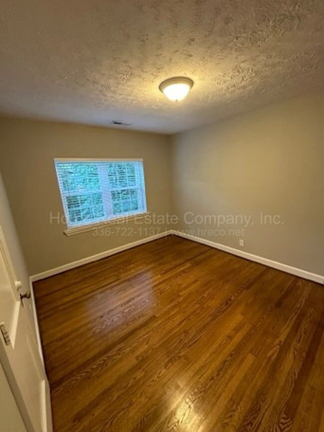 Photo - 840 Carolina Ave NW Unit B-4