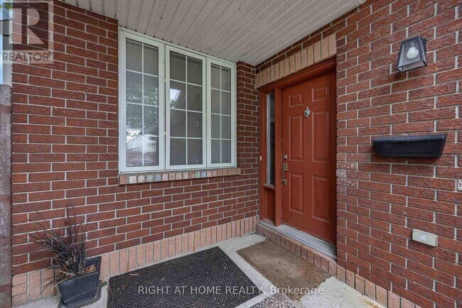 Photo - 1 Kincardine Dr