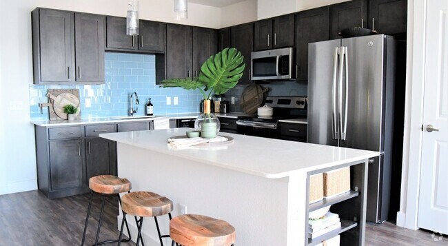 Building Photo - 1020 Texas St Unit 40408 Rental