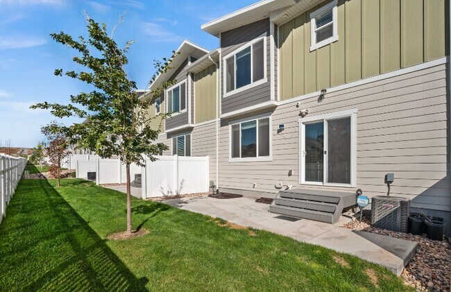 Photo - 1977 N Chianti St