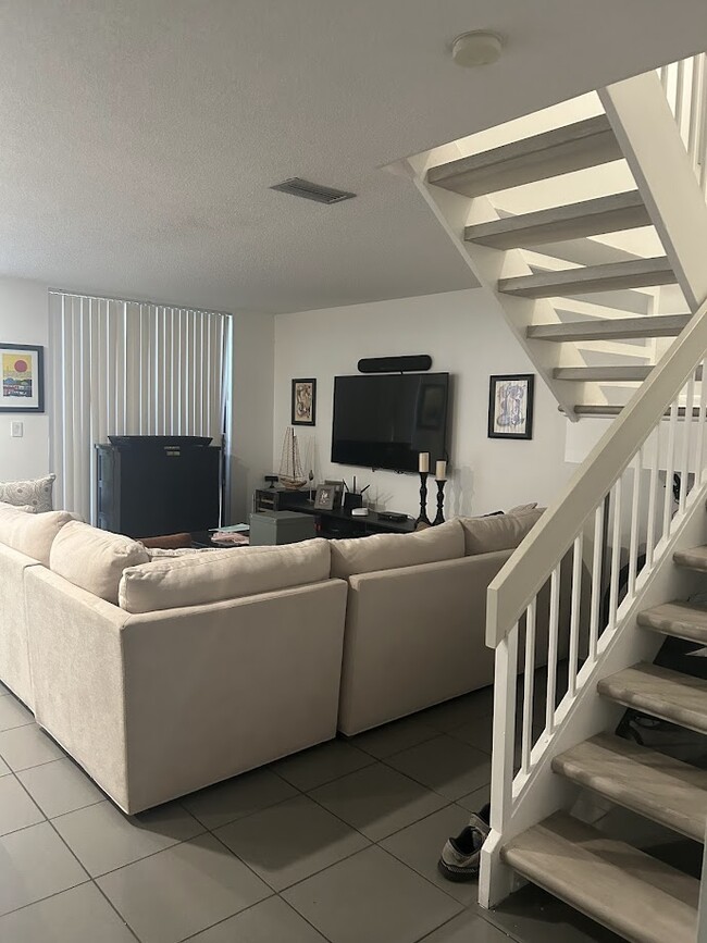 Photo - 3424 Torremolinos Ave