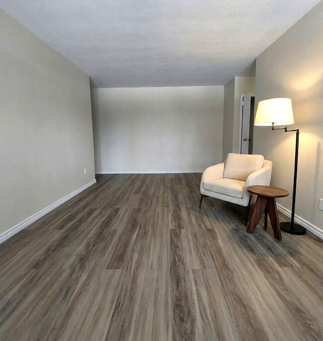 Photo - Garden Court Apartments