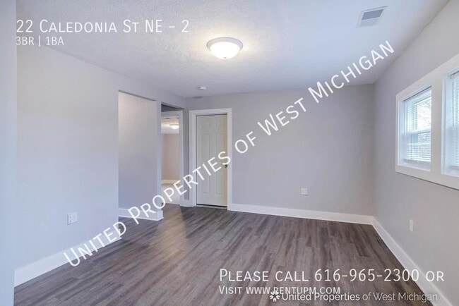 Photo - 22 Caledonia St NE Unit 2