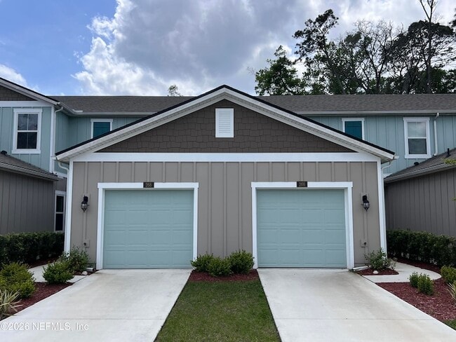 266 Aralia Ln