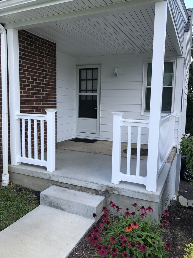 Building Photo - 167 Ridgecrest Rd Rental