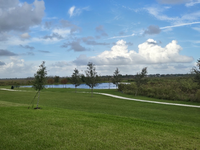 Photo - 5816 Ballast St