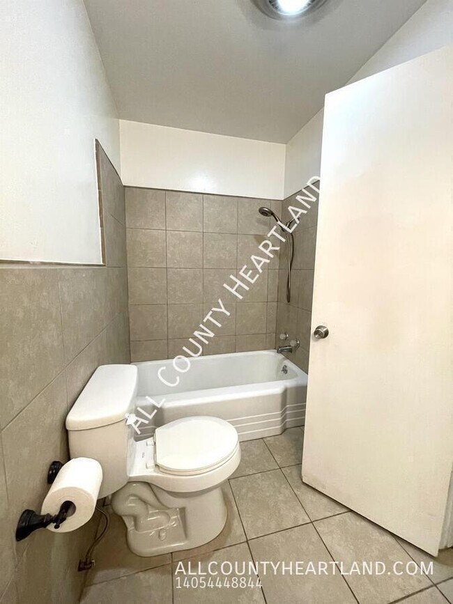 Photo - 1100 Fenwick Pl