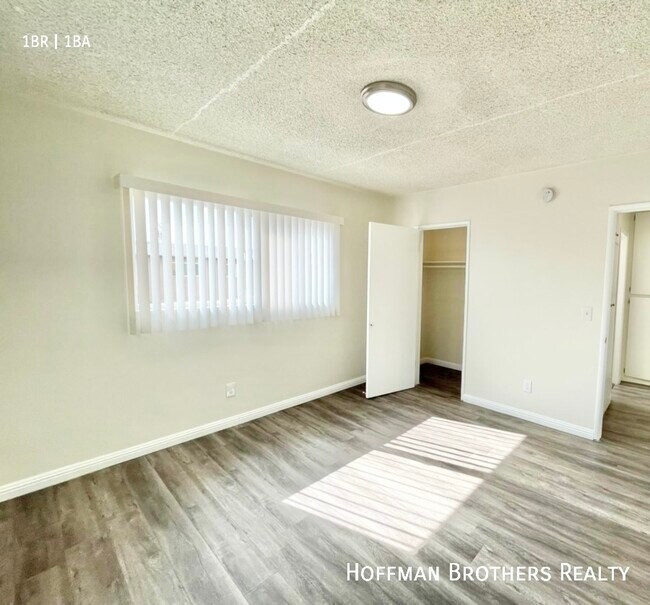 Photo - 19403 Haynes St Unidad 9A