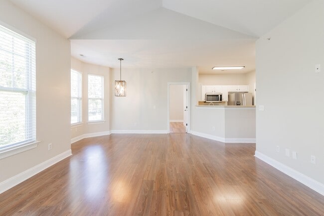 6716 Mallard Park Dr